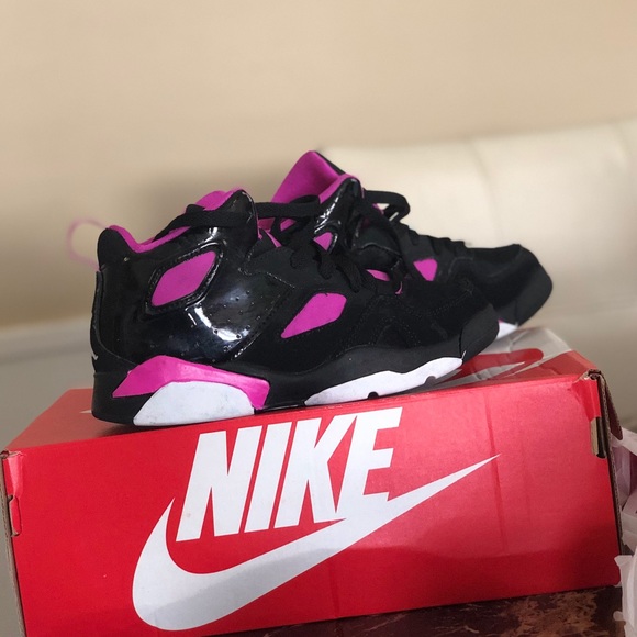 Air Jordan’s kids black and pink - Picture 3 of 5